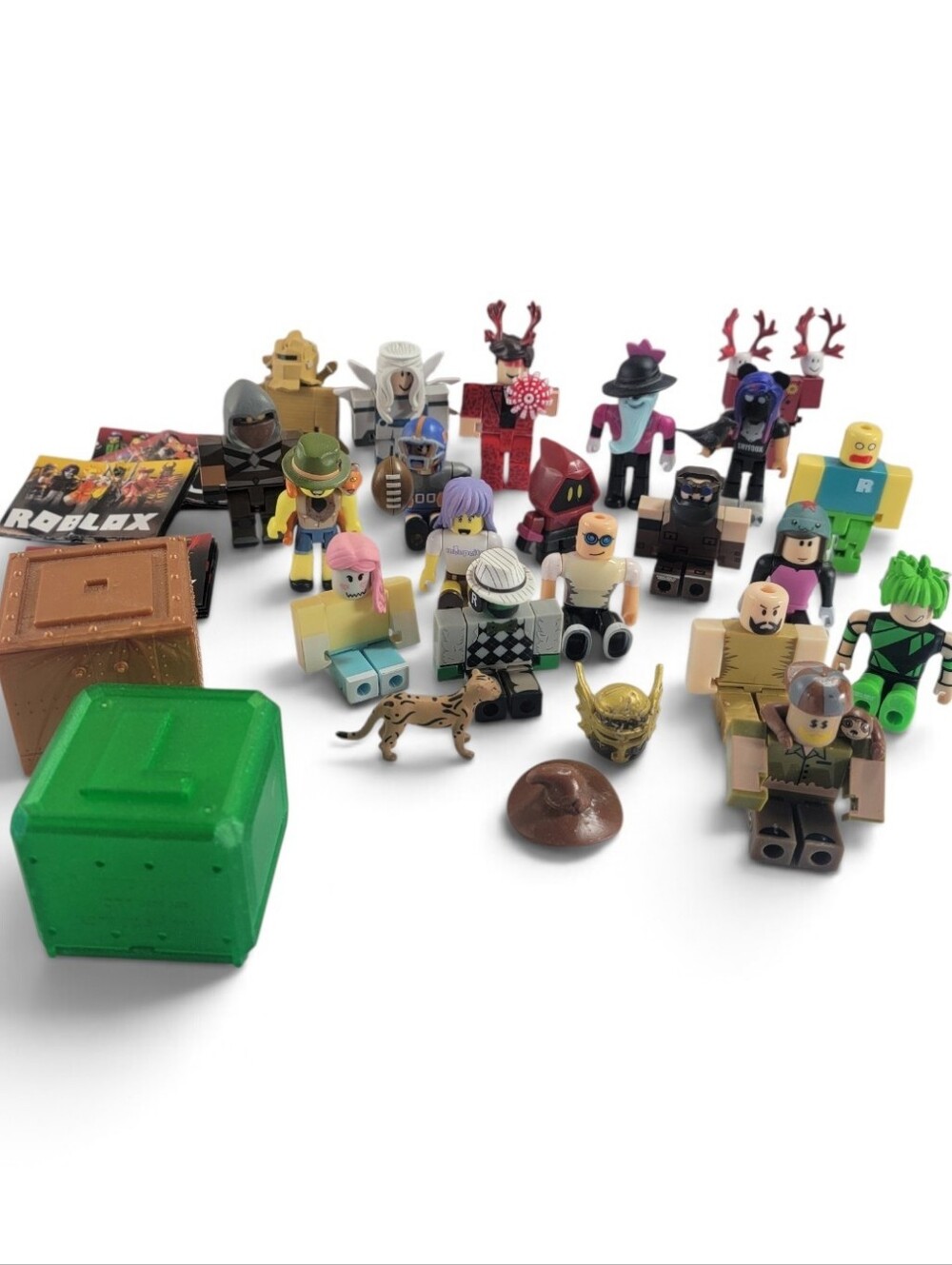 (20) Roblox Figure Large Lot Celebrity Collection Quest Minion